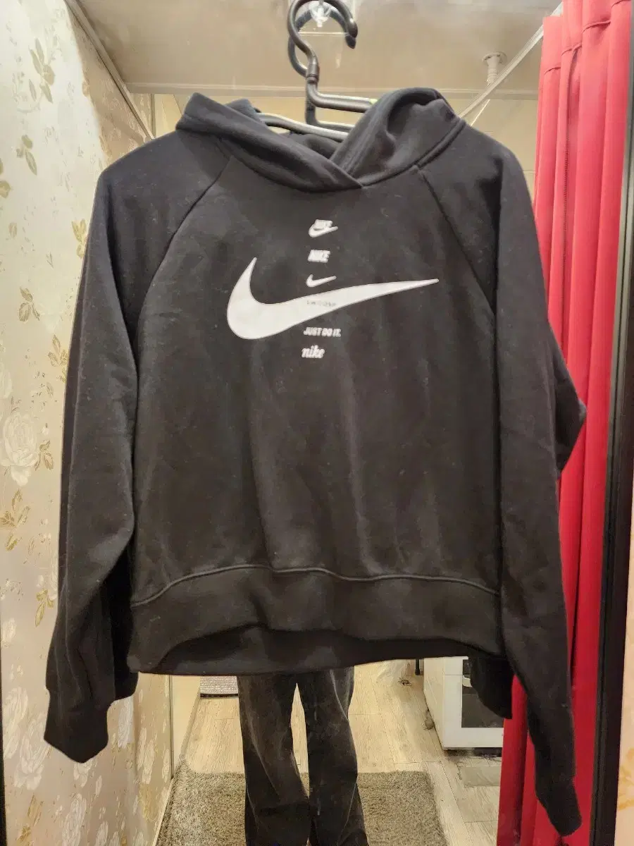 NIKE 나이키 로고플레이 크롭 후드 M